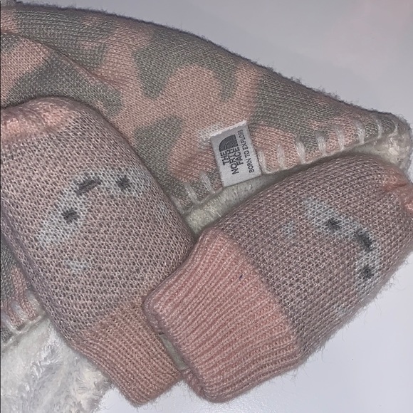 Infant northface hat and gloves - Picture 4 of 6